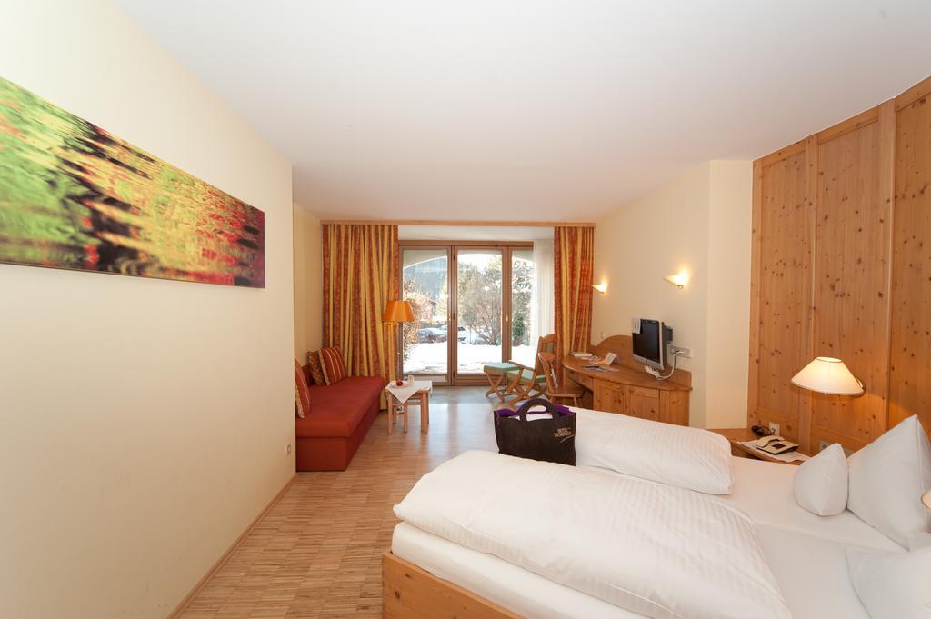 Naturhotel Ortners Eschenhof バド クラインキルヒハイム 部屋 写真
