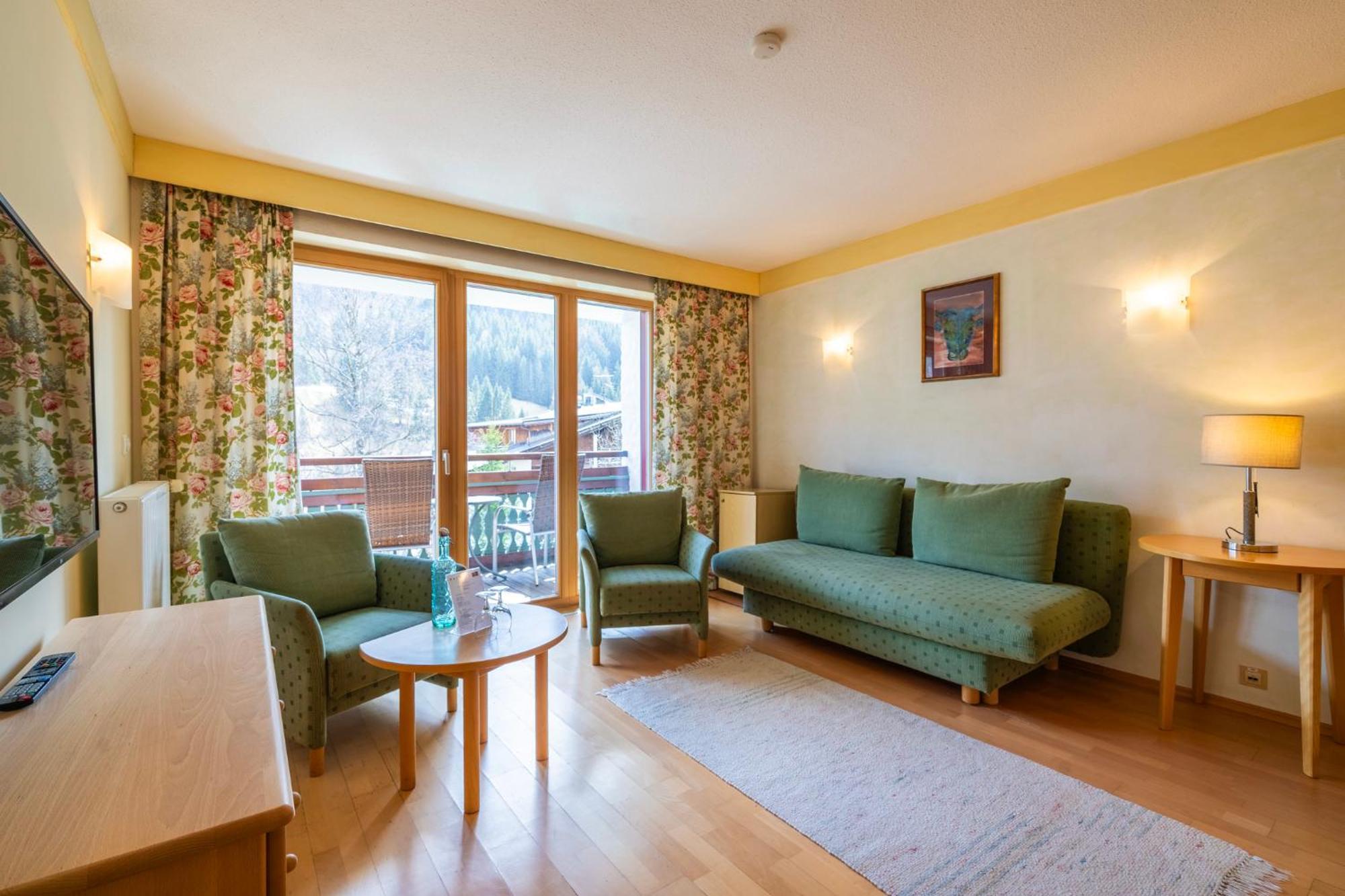 Naturhotel Ortners Eschenhof バド クラインキルヒハイム エクステリア 写真